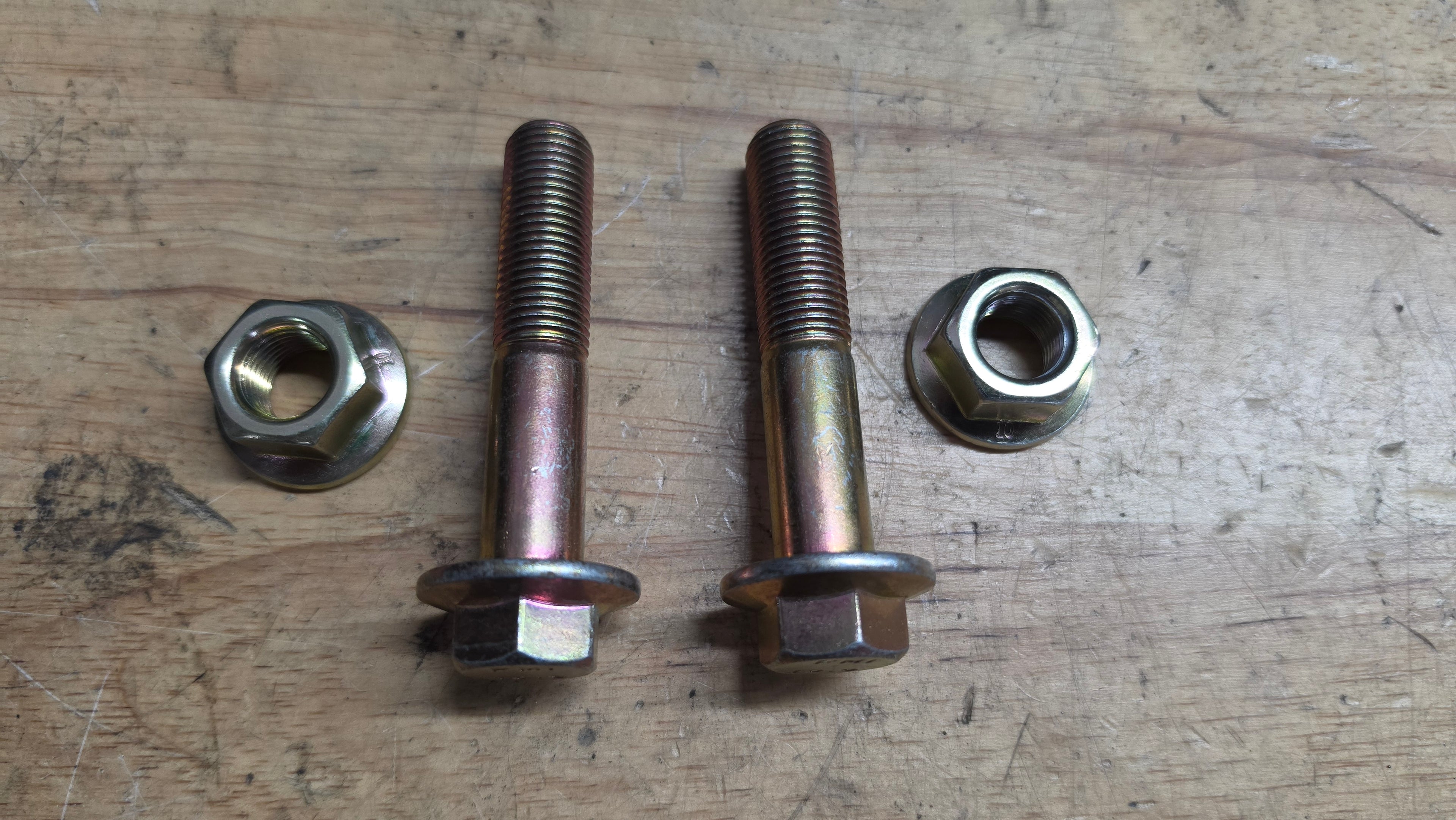 Tornillos Para Coilovers en Toyota